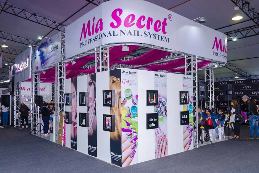 crearqperu-proyectos-diseño-de-stand-stand-mia-secret-principal