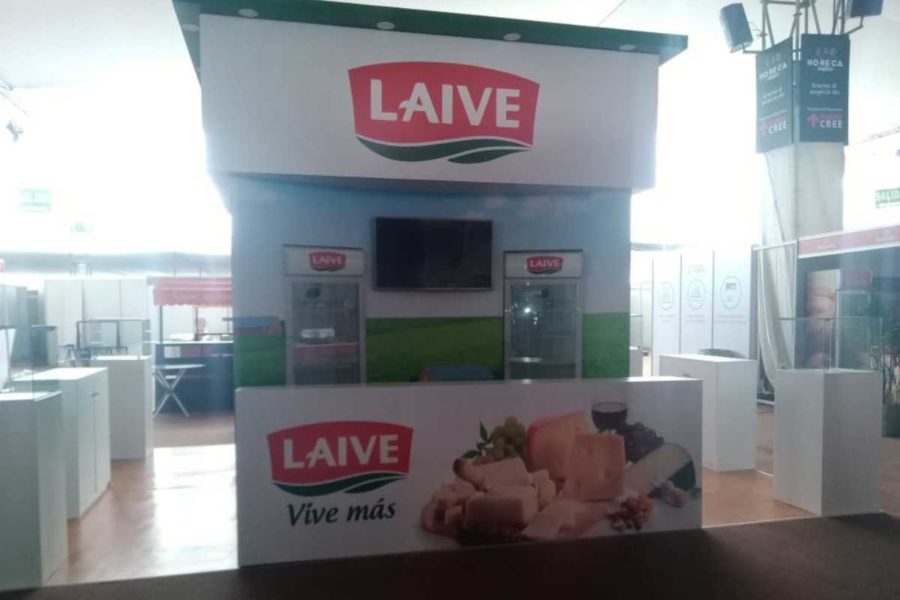 crearqperu-proyectos-diseño-stand-laive-imagen-01